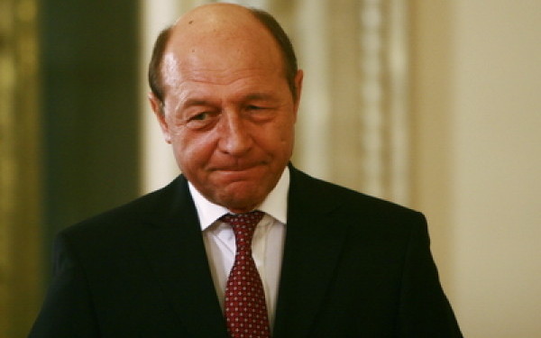 Traian Basescu se apara
